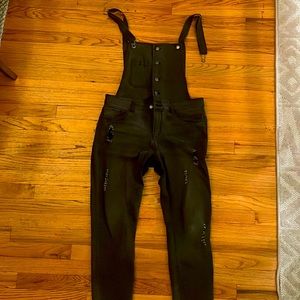 Stretchy overalls distressed